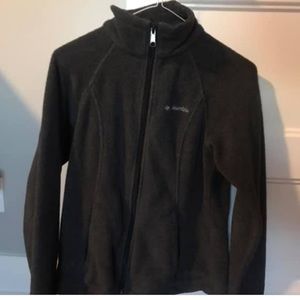 Full zip Columbia jacket